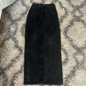 Hollister California/ Ultra high-rise dad jean